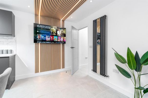 5 bedroom terraced house to rent - Photo 1