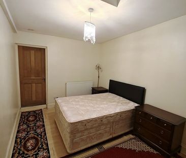 1 Bed Semi-Detached House, Florida Road, CR7 - Photo 4