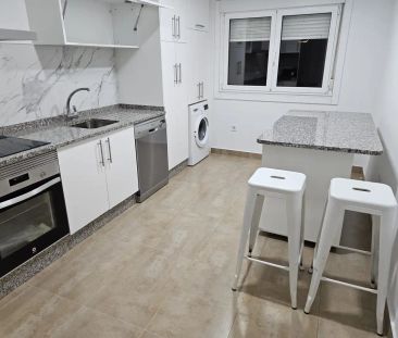 Piso de alquiler en Rúa Das Santas Mariñas, 36, Castiñeiriño - Cruc... - Foto 1