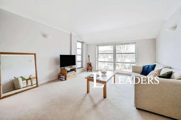 Wilbury Avenue, Hove, BN3 - Photo 1