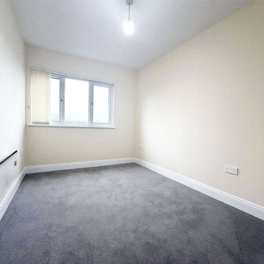 Plymouth Point, Longsight, Manchester, M13 0NW - Photo 1
