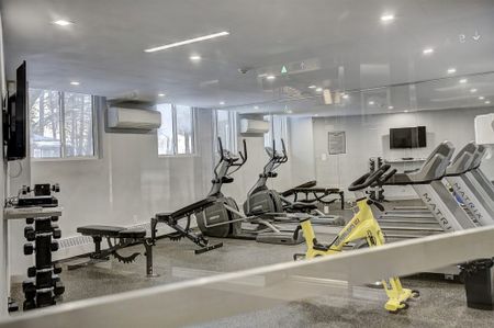 Imperial Towers - Photo 5