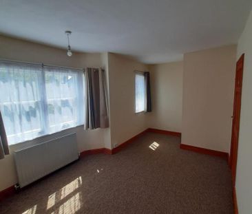 2 bedroom semi-detached house to rent - Photo 5