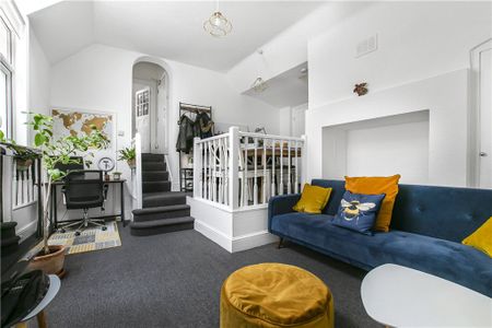 St. John’s Avenue, Putney, SW15 6AL - Photo 3