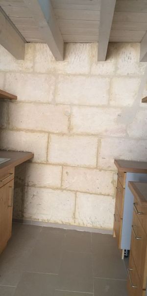 Arles centre au 1er étage studio de 33m² plus mezzanine, - Photo 1