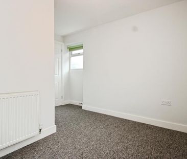 3 bedroom detached house to rent - Photo 3