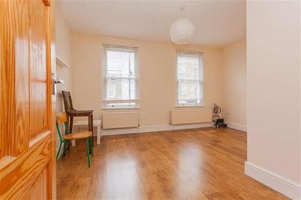 Roman Road, London, E3 - Photo 1