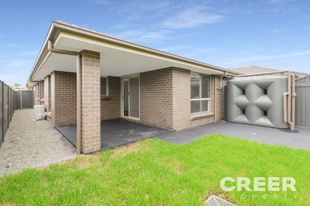 21 Tourmaline Drive, Rutherford - Photo 5