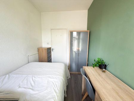 4 bedroom house to rent - Photo 3