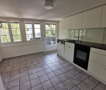 Charmante 6 1/2-Zimmerwohnung an zentraler Lage - Foto 2