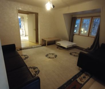 Adolf Rudbecks väg, Spånga - Photo 1