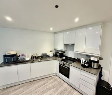 1 Bedroom Apartment To Let - Photo 5