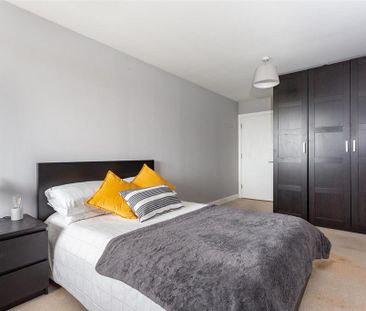 2 bedroom flat to rent - Photo 6