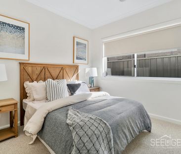 A Masterpiece in Silverwoods Estate! - Photo 6