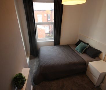 3 Bed Terraced House, Mayville Place, LS6 - Photo 3