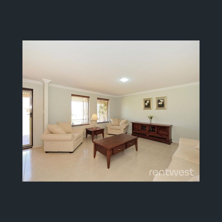 ROOM TO MOVE, SPACE TO ENJOY! - Photo 1