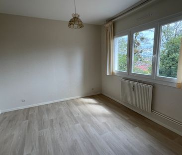 Location Appartement 5 pièces 89m² - Photo 6