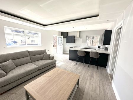 Bellhouse Lane - Photo 4