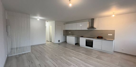 Appartement à louer - REIMS - - Photo 2