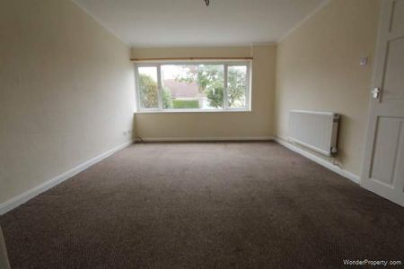 3 bedroom property to rent in Leigh On Sea - Photo 5