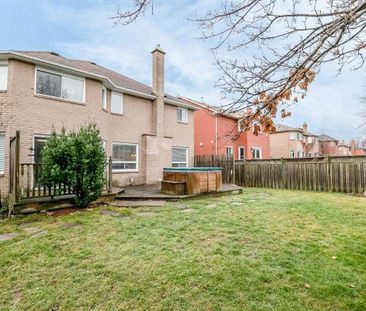 For Lease - 90 Cityview Circle, Barrie, Ontario - Photo 2