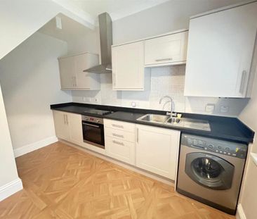 2 bedroom terraced house to rent - Photo 5