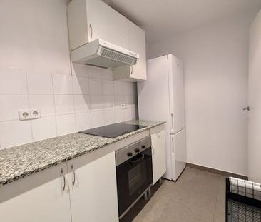 Carrer de les Aigües del Llobregat, L'Hospitalet de Llobregat, Cata... - Photo 6