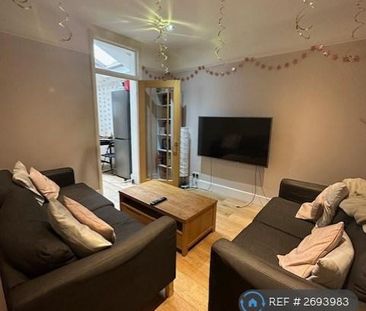 1 bedroom in a house share to rent - Photo 1