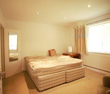 2 bedroom maisonette to rent - Photo 6