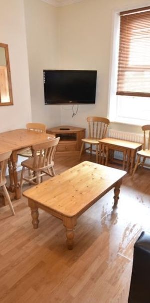 5 bedroom maisonette to rent - Photo 1