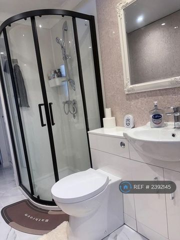 3 bedroom end of terrace house to rent - Photo 5