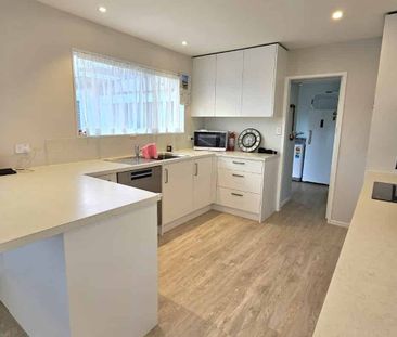 Whalers Gate - 3 Bedrooms - Photo 1