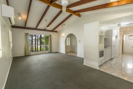 12 Cobham Crescent, Kirwan - Photo 3