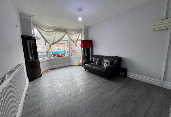 Evington Road, Leicester, England, LE2 1HL, United Kingdom - Photo 1