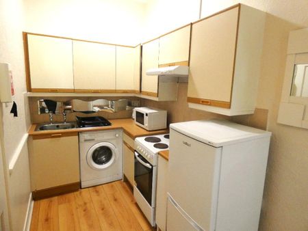 1 bedroom flat to rent - Photo 2