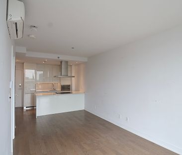 Condo for rent, Montréal (Ville-Marie) - Photo 1