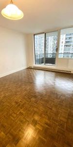 Spacious and Bright, JR-1 Bedroom Available NOW!!! - Photo 4