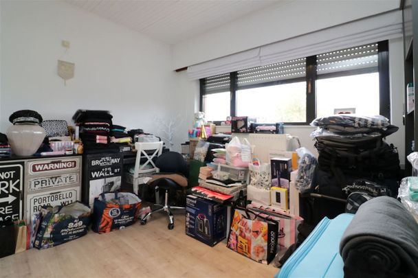 Gezellige woning, 4 slpk., inpandige garage, tuin - Photo 1