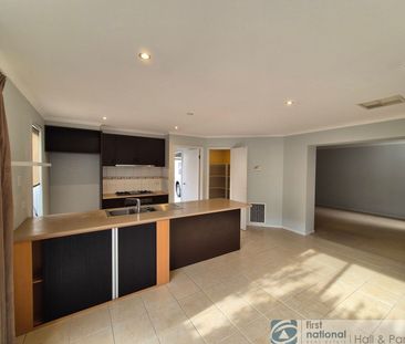 17 Rosling Lane, Dandenong - Photo 6