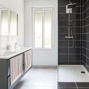 Appartement à louer dernier étage avec terrasse Baillargues, - Photo 2