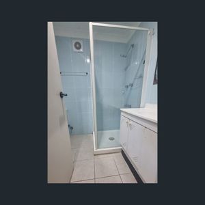 Studio apartment including water near station - Photo 3