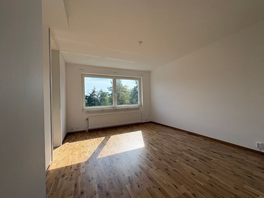 Törnrosavägen 16, Karlhov - Photo 1