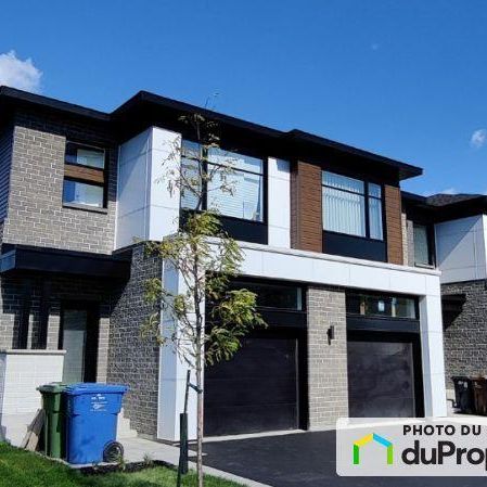 Superbe Maison de Ville à Louer à La Prairie-sur-le-Parc — Riche en Améliorations Haut de Gamme & Valeur Exceptionnelle — Prête à Emménager ! - Photo 1