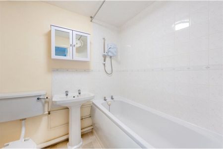 1 Bed Flat, Telegraph Place, E14 - Photo 5