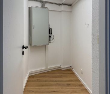 Frisch renovierte 2,5-Zi-Wohnung mitten im Rosenheimer Stadtzentrum! - Foto 2