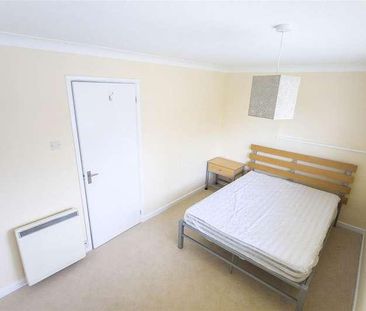 Regents Park Road, Southampton, SO15 - Photo 4