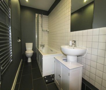 2 Bedroom Apartment To Let - Photo 6