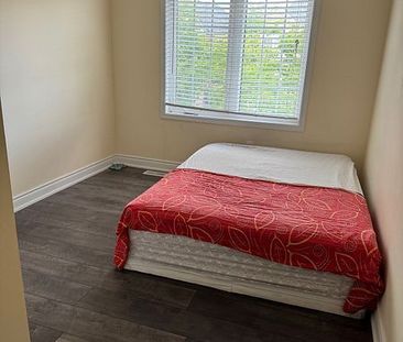 For Lease - 4208 Prudham Avenue, Burlington, Ontario - Photo 4