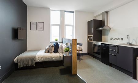 Flat 2 - Photo 3