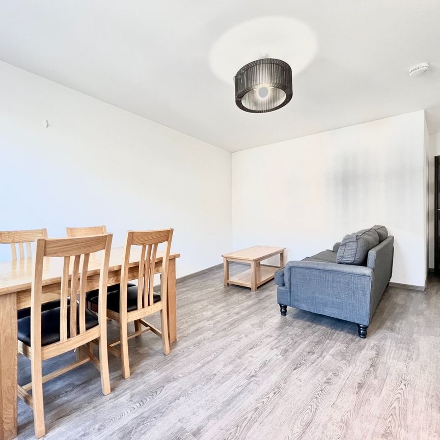 2 Bed Flat, Brixton Hill, SW2 - Photo 1